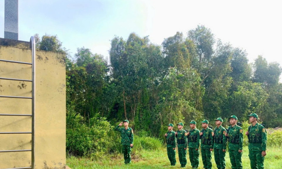 Quản lý, bảo vệ chủ quyền, an ninh biên giới quốc gia