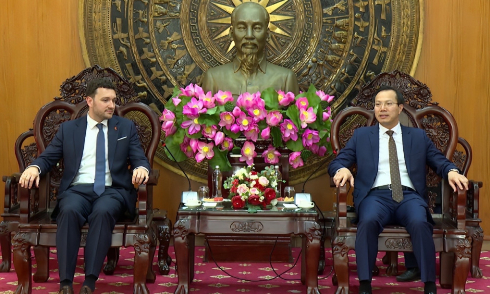 Phó Tổng Lãnh sự Cộng hòa Liên bang Đức chào xã giao lãnh đạo tỉnh Tây Ninh