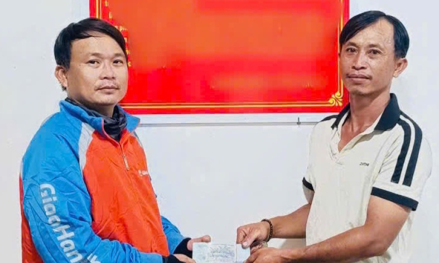 Nhặt được 30 triệu đồng, mang đến Công an trình báo