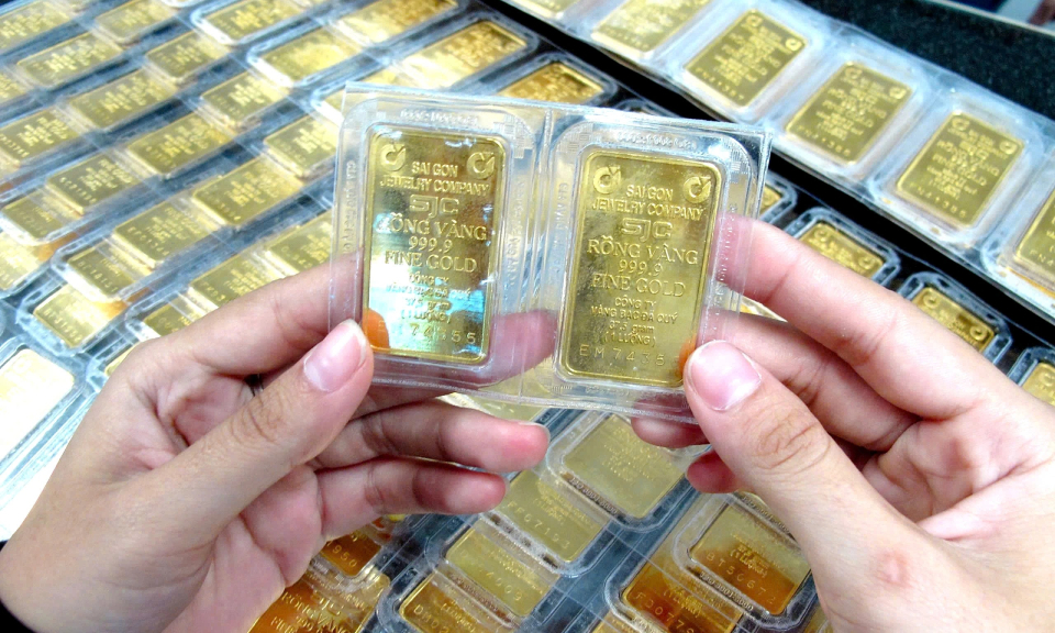 Giá vàng hôm nay 15/9: Nơi tăng nơi giảm 'ngóng' thông tin lãi suất từ Mỹ