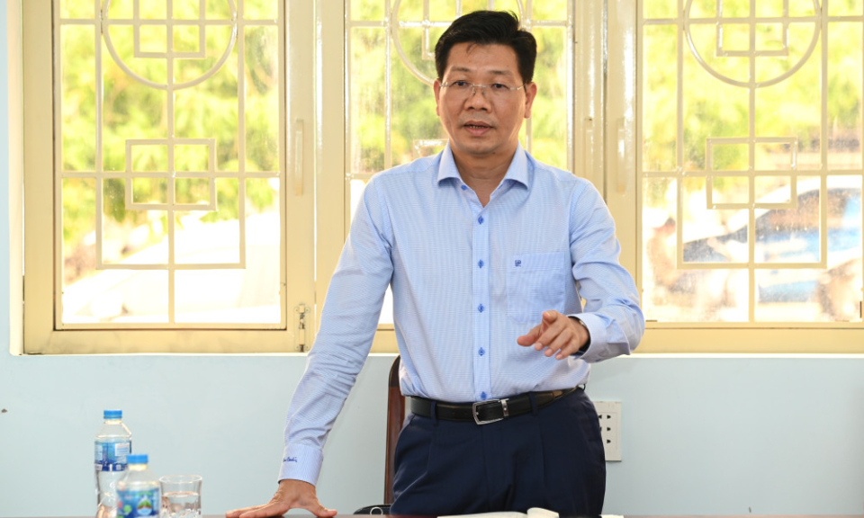 Phó Bí thư Thường trực Tỉnh ủy, Chủ tịch HĐND tỉnh Nguyễn Mạnh Hùng làm việc với xã Thạnh Đức