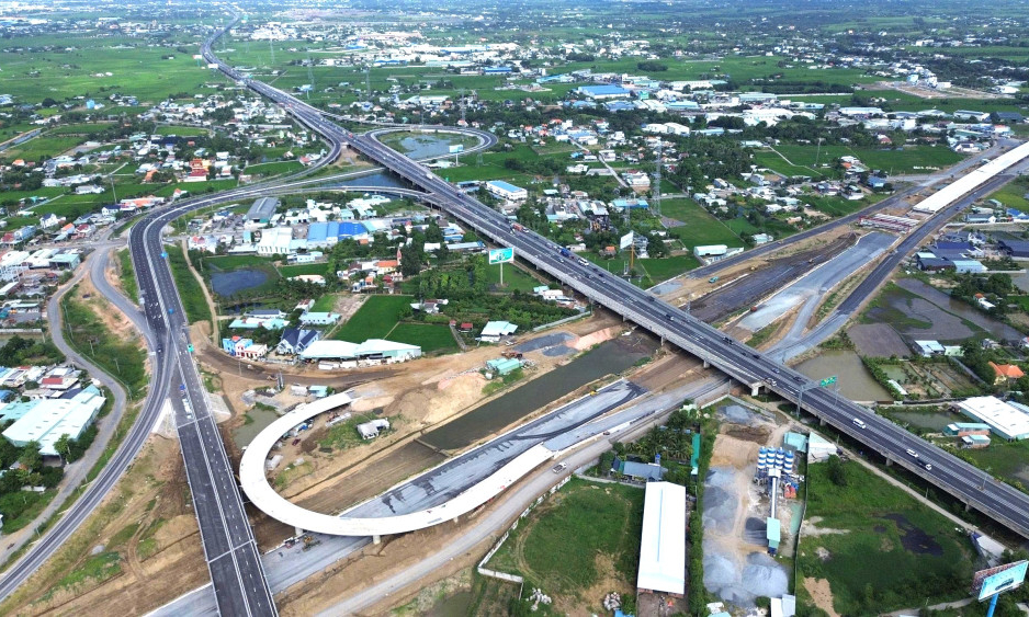 Tay Ninh and Ho Chi Minh City - Connecting traffic, promoting development