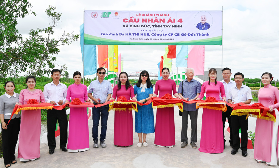 Xã Bình Đức khánh thành cầu Nhân Ái 4 với kinh phí hơn 330 triệu đồng