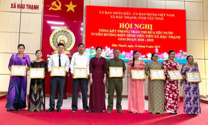 Xã Hậu Thạnh tuyên dương 40 điển hình tiên tiến giai đoạn 2020-2025