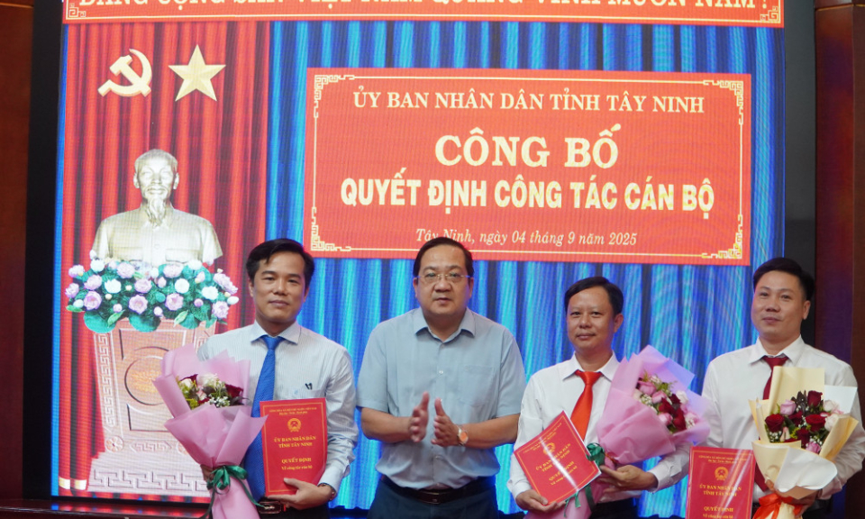 Ông Lưu Hiếu Trung giữ chức vụ Giám đốc Trung tâm Phục vụ hành chính công tỉnh Tây Ninh