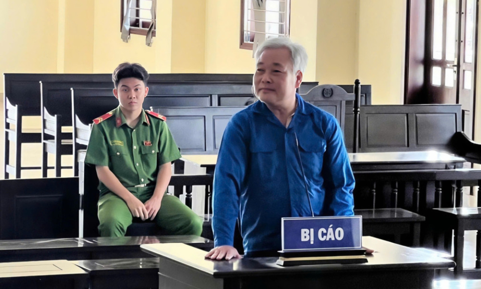 Mạo danh chủ đất để lừa đảo 180 triệu đồng