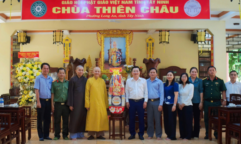 Phó Bí thư Tỉnh ủy Nguyễn Thanh Hải thăm, chúc mừng Đại lễ Vu Lan năm 2025