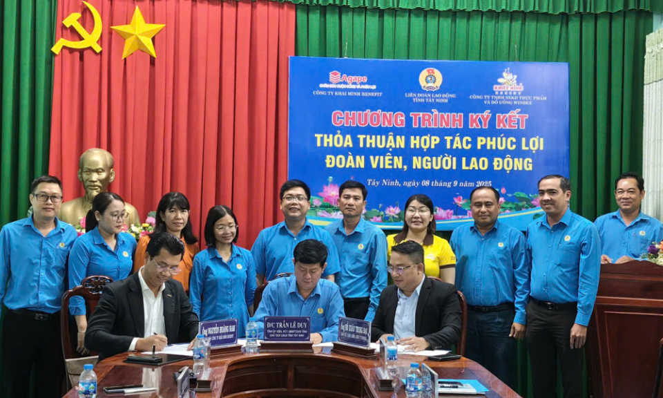 Ký kết thỏa thuận hợp tác Chương trình phúc lợi đoàn viên và người lao động