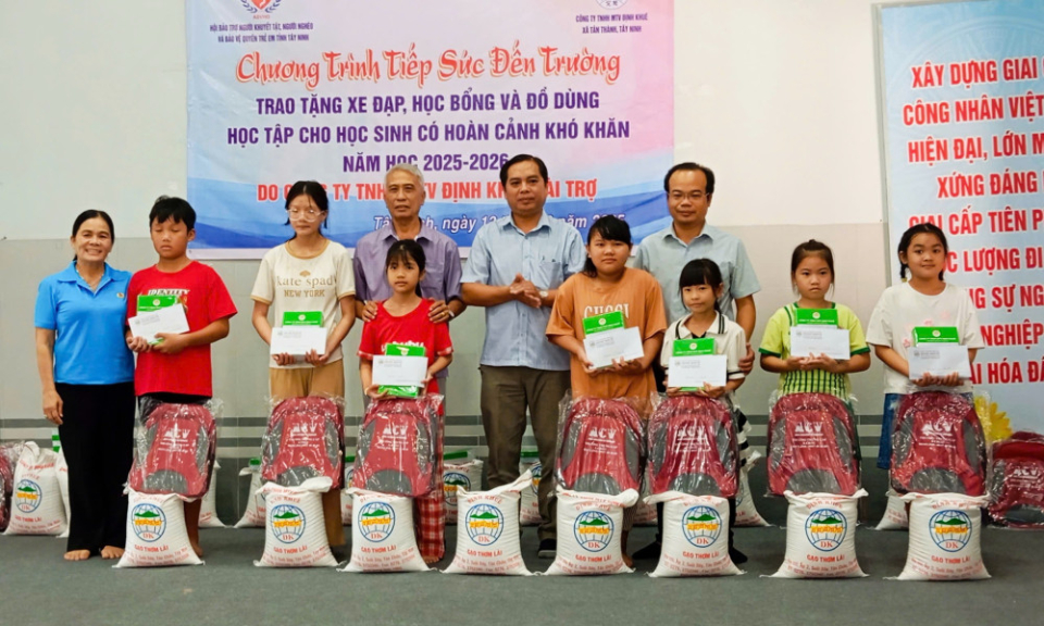 'Tiếp sức đến trường' tại xã Tân Thành