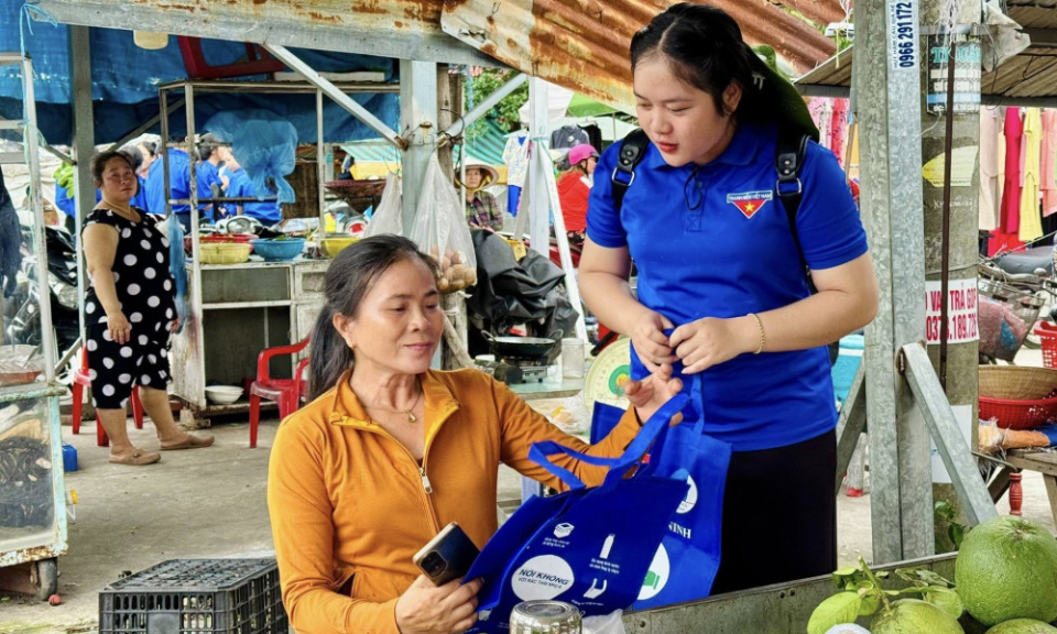 Tuổi trẻ chung tay bảo vệ môi trường
