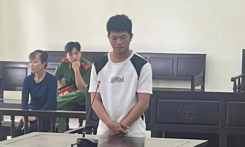 Trộm bò lãnh án