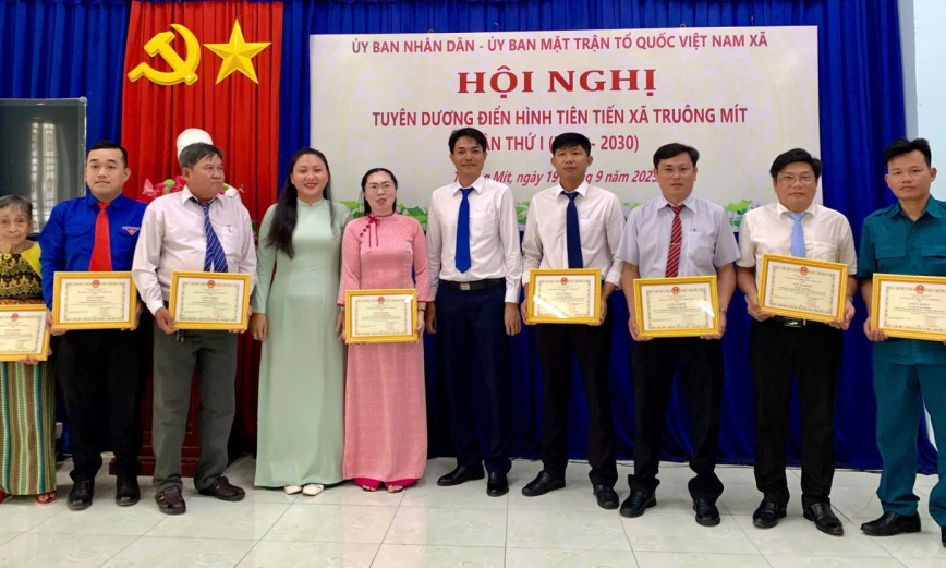 Xã Truông Mít: Đổi mới công tác thi đua – khen thưởng, tạo động lực phát triển toàn diện