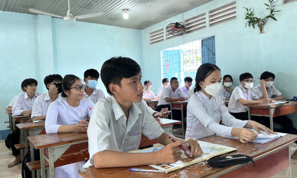 Trường Tiểu học, THCS, THPT Nguyễn Bỉnh Khiêm: Nhiều nỗ lực cho năm học mới