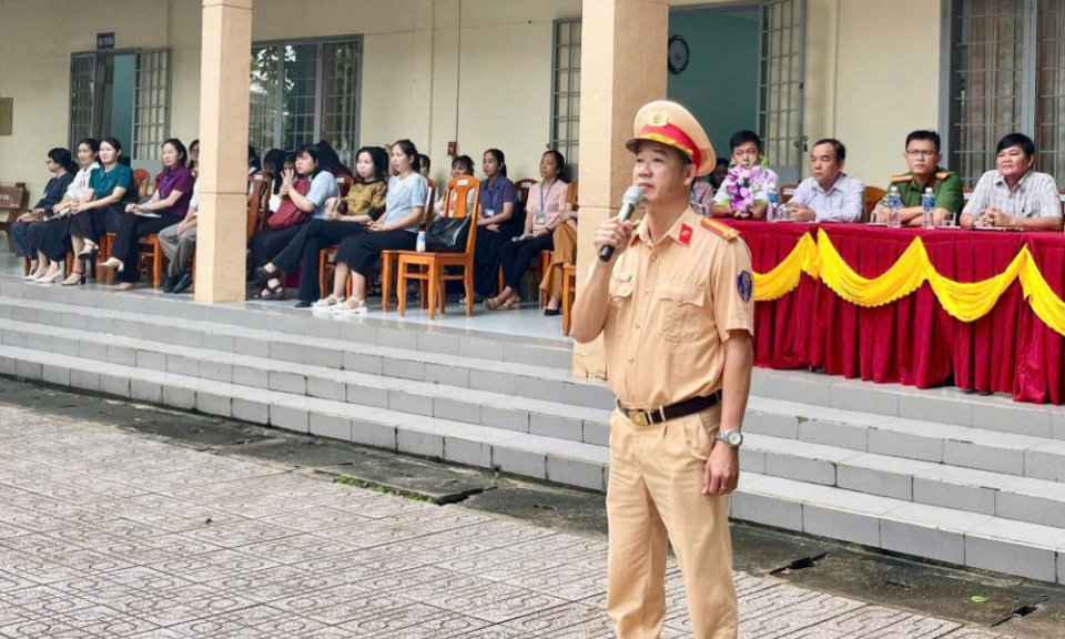 Tuyên truyền an toàn giao thông cho phụ huynh học sinh