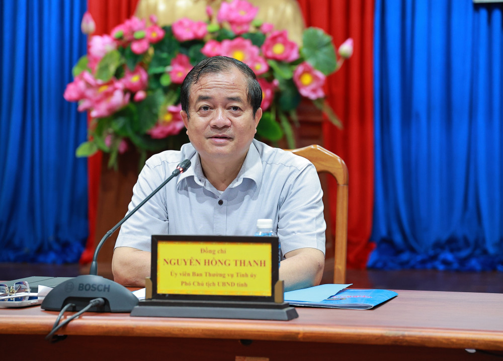 Phó Chủ tịch UBND tỉnh Tây Ninh Nguyễn Hồng Thanh chủ trì buổi làm việc 