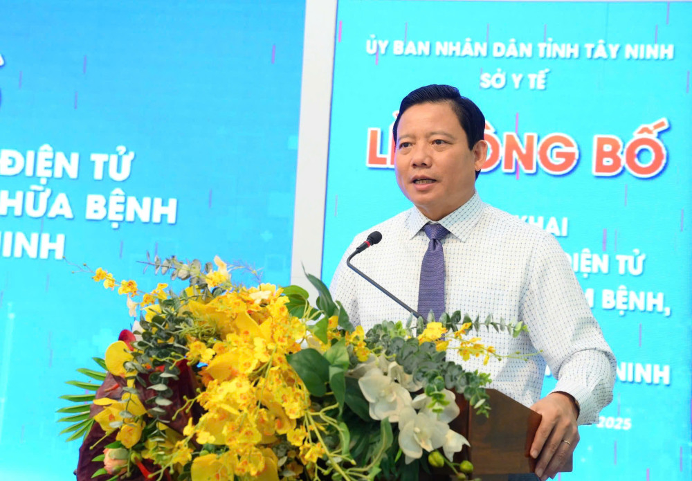 Phó Chủ tịch UBND tỉnh Phạm Tấn Hòa phát biểu tại lễ công bố