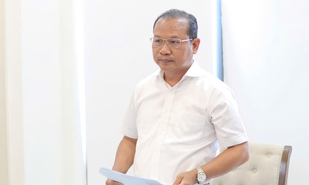 Trưởng ban Quản lý Khu kinh tế tỉnh Trương Thanh Liêm phát biểu chỉ đạo tại cuộc họp
