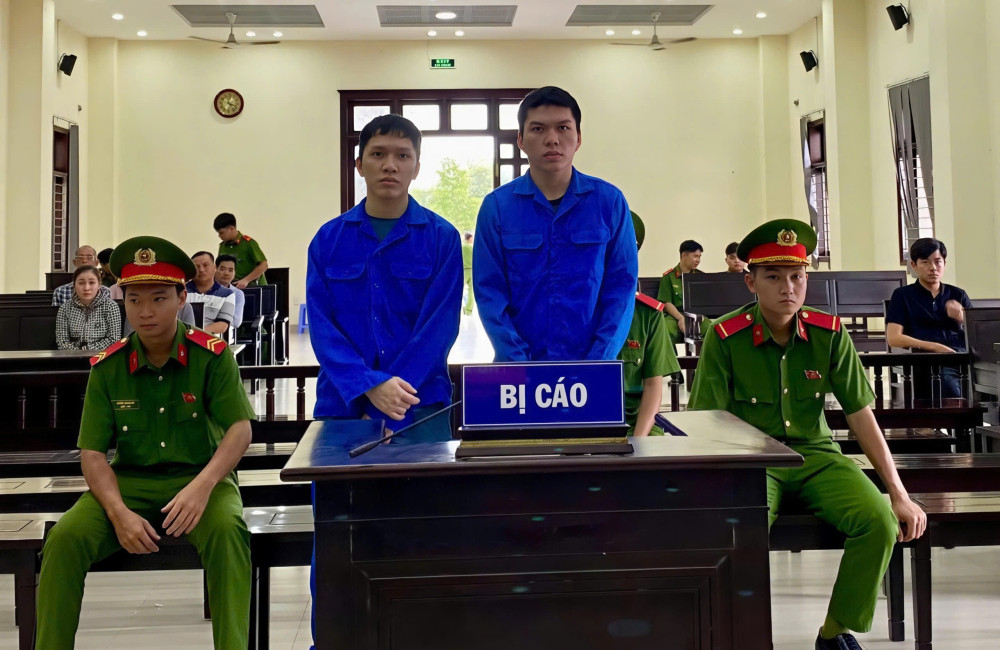 Hai anh em Đang và Khang tại phiên tòa phúc thẩm
