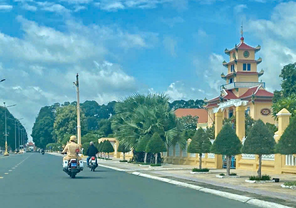 Nỗ lực bảo đảm trật tự an toàn giao thông những ngày trước khi diễn ra Hội yến