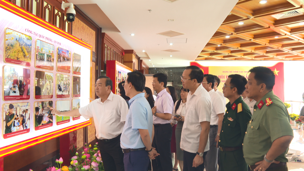 Thường trực Tỉnh ủy kiểm tra công tác chuẩn bị Đại hội đại biểu Đảng bộ tỉnh, nhiệm kỳ 2025-2030