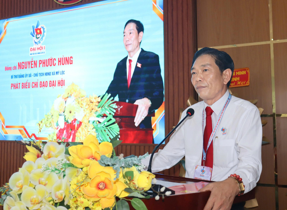 Bí thư Đảng ủy, Chủ tịch HĐND xã Nguyễn Phước Hùng phát biểu chỉ đạo Đại hội