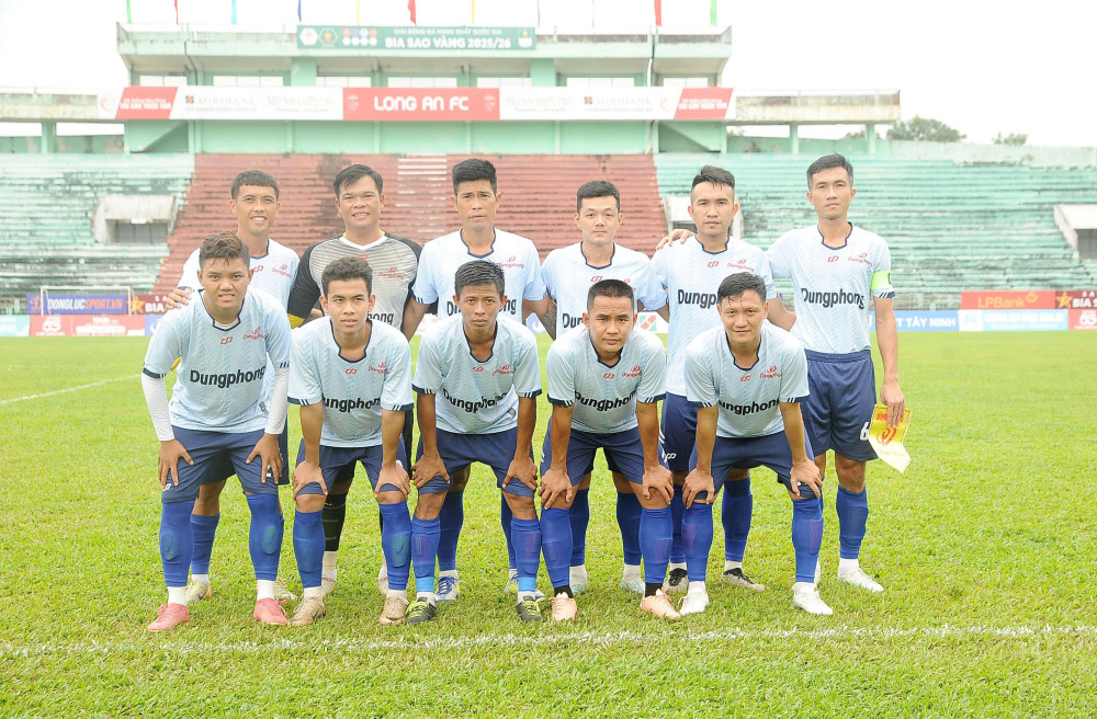 Dũng Phong FC giành ngôi nhất bảng B