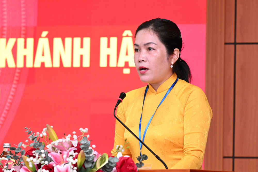 Bà Huỳnh Thị Bạch Lan giữ chức Chủ tịch UBMTTQ Việt Nam phường Khánh Hậu, nhiệm kỳ 2025-2030