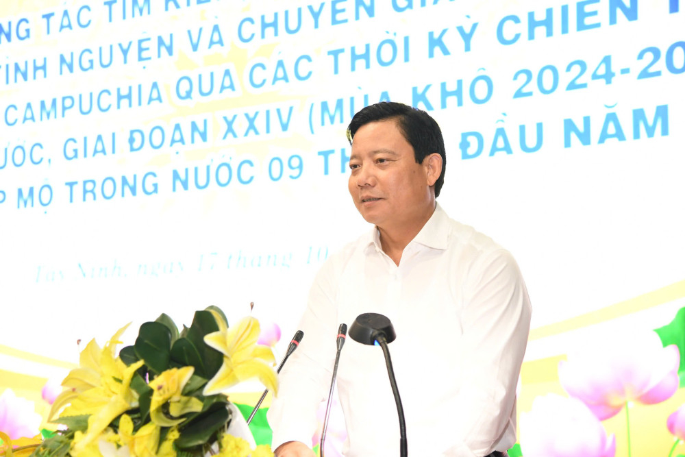 Phó Chủ tịch UBND tỉnh, Trưởng ban Chỉ đạo 515 tỉnh Phạm Tấn Hòa phát biểu chỉ đạo tại hội nghị