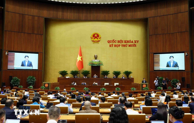 Chủ tịch nước Lương Cường trình bày Báo cáo tổng kết công tác nhiệm kỳ 2021-2026 của Chủ tịch nước trong phiên khai mạc ngày 20/10 (Ảnh: Phạm Kiên/TTXVN)