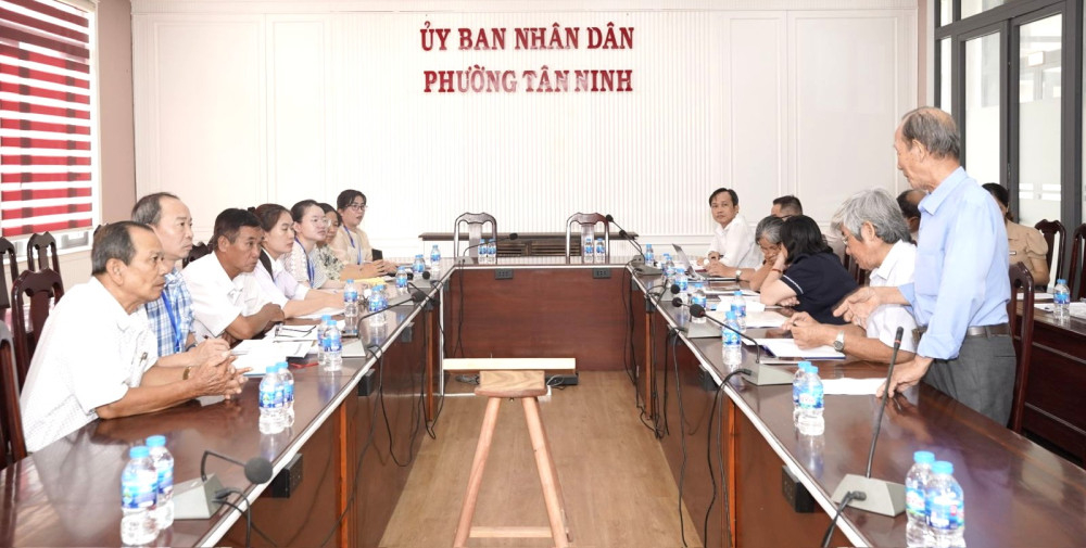 Đoàn Giám sát số 3 Thống kê tỉnh Tây Ninh làm việc với UBND phường Tân Ninh