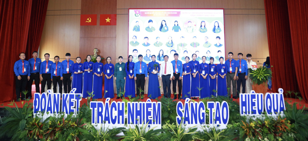 Ban Chấp hành Đoàn TNCS Hồ Chí Minh xã An Ninh nhiệm kỳ 2025-2030 ra mắt Đại hội