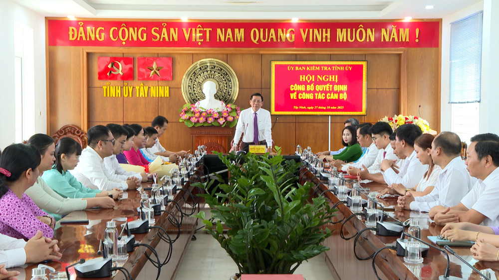 Đại biểu tham dự hội nghị