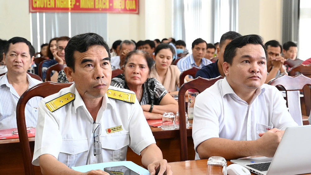 Đại biểu dự hội nghị
