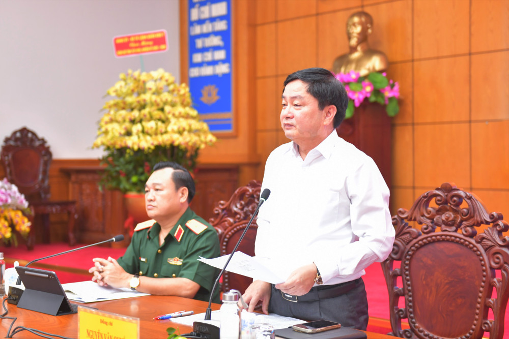 Bí thư Tỉnh ủy Nguyễn Văn Quyết phát biểu tại buổi làm việc