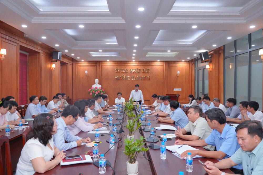 Trung tâm Phát triển quỹ đất tỉnh Tây Ninh làm việc với các phường Tân Ninh, Bình Minh và Ninh Thạnh về công tác bồi thường, giải phóng mặt bằng để triển khai các dự án trên địa bàn