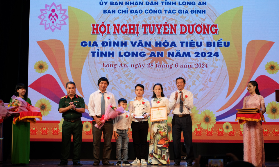 Gia đình hạnh phúc - quốc gia thịnh vượng
