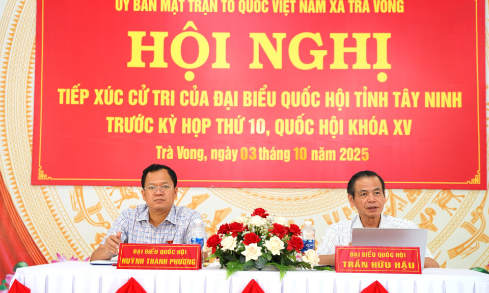 Đoàn đại biểu Quốc hội tỉnh tiếp xúc cử tri xã Trà Vong