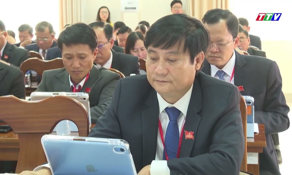 Tổ thảo luận số 3: Nông nghiệp vẫn là trụ đỡ vững chắc của nền kinh tế