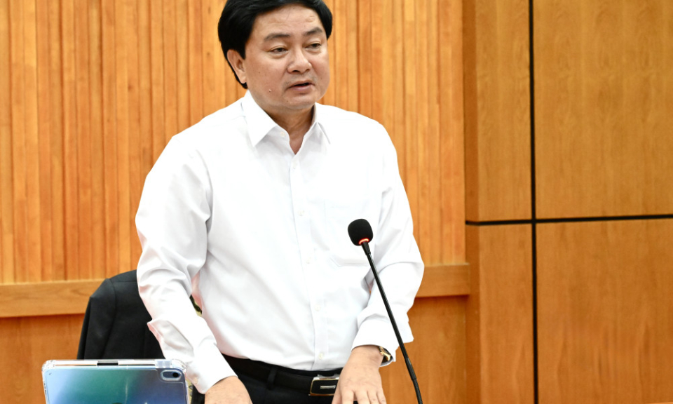 Bí thư Tỉnh ủy Tây Ninh làm việc với đại diện 7 Tổ thảo luận