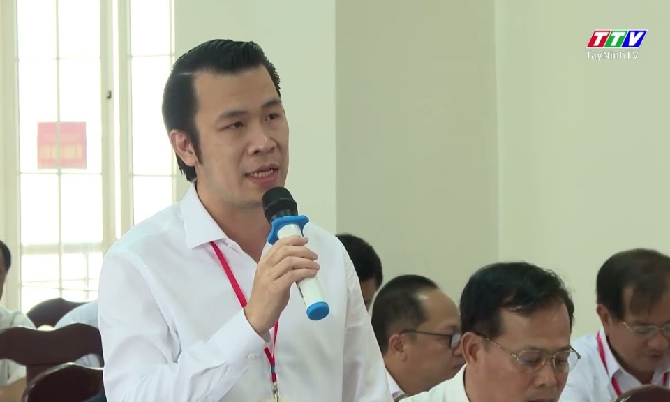 Tổ thảo luận 5: Quan tâm đến các dự án, công trình trọng điểm về lĩnh vực giao thông