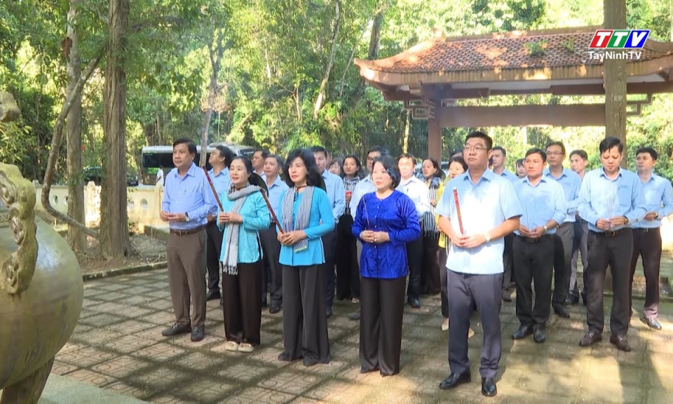 Ban Tuyên giáo và Dân vận Tỉnh uỷ Tây Ninh tổ chức hành trình về nguồn