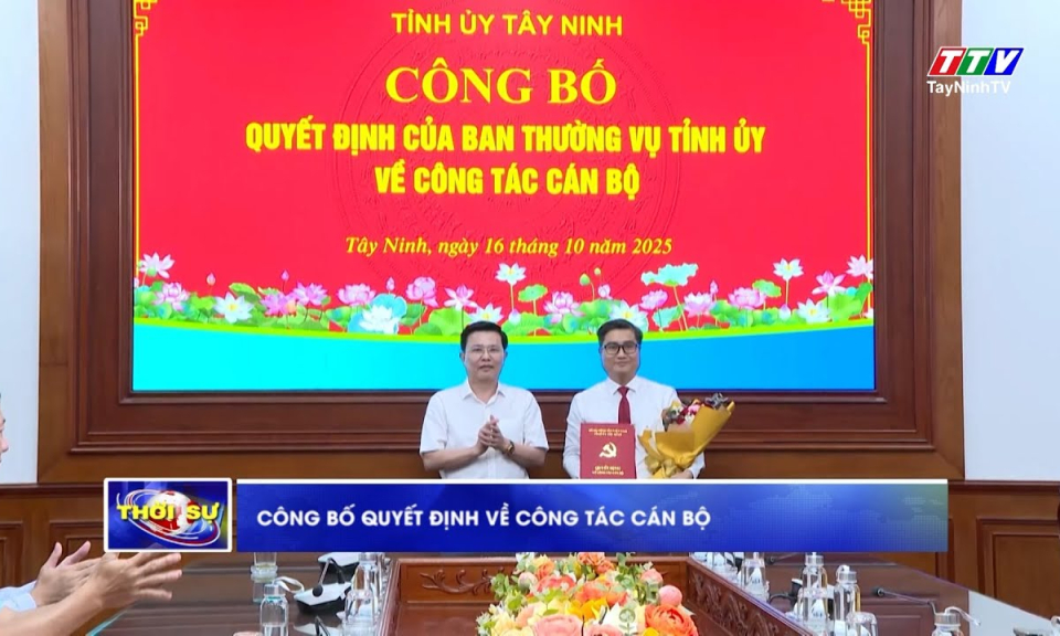 Công bố quyết định về công tác cán bộ