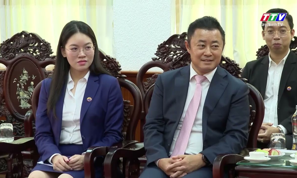 Chủ tịch UBND tỉnh tiếp lãnh đạo Tập đoàn Hùng Nhơn và Tập đoàn De Heus