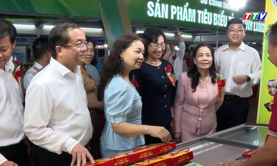 Khai mạc Hội chợ triển lãm hàng công nghiệp nông thôn tiêu biểu khu vực phía Nam