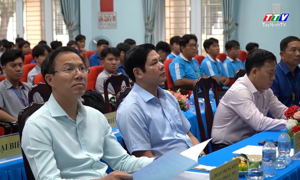 Lãnh đạo tỉnh thăm và làm việc tại Trường Cao đẳng Long An (cơ sở Cần Giuộc)