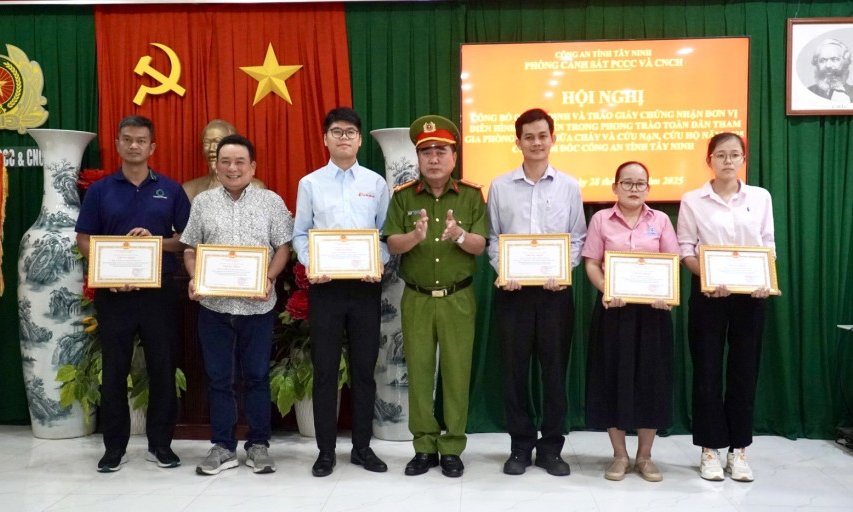 260 đơn vị đạt điển hình tiên tiến trong phong trào toàn dân tham gia phòng cháy, chữa cháy và cứu nạn, cứu hộ năm 2025