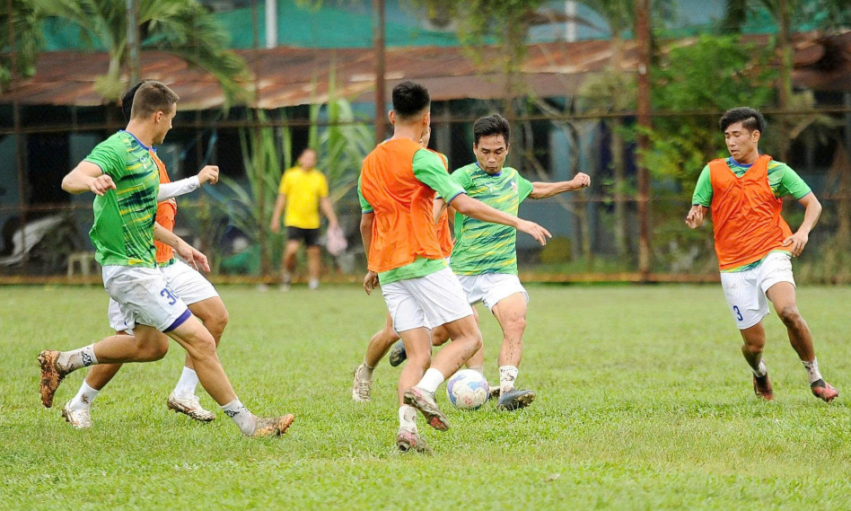 Câu lạc bộ Long An làm khách trên sân Cẩm Phả – Quyết tâm giành điểm trước Quảng Ninh