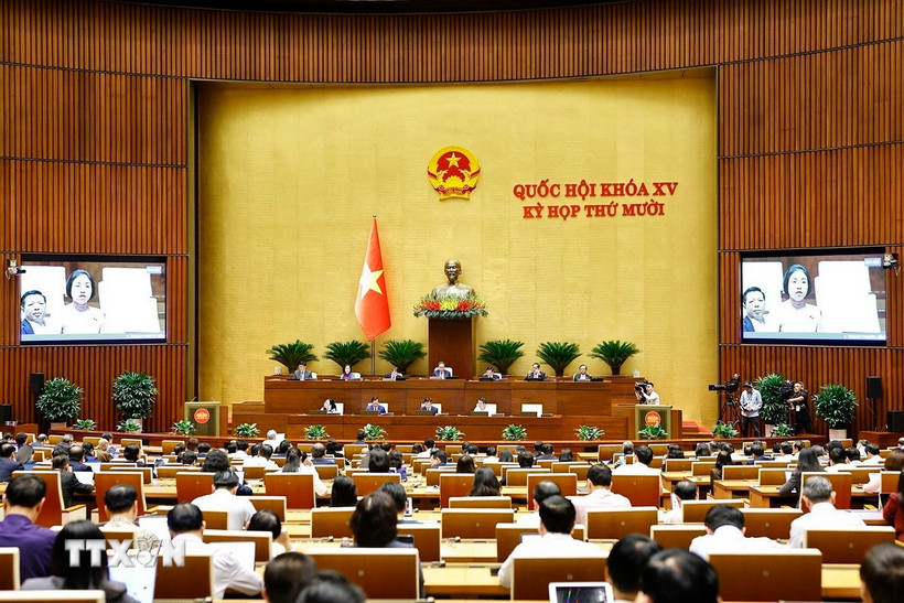 Các đại biểu làm việc tại nghị trường. (Ảnh: Doãn Tấn/TTXVN)