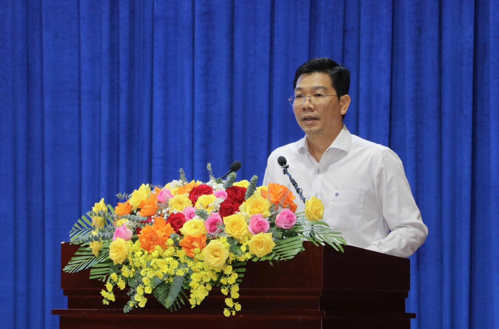 Phó Bí thư Thường trực Tỉnh ủy, Chủ tịch HĐND tỉnh Nguyễn Mạnh Hùng phát biểu chỉ đạo hội nghị