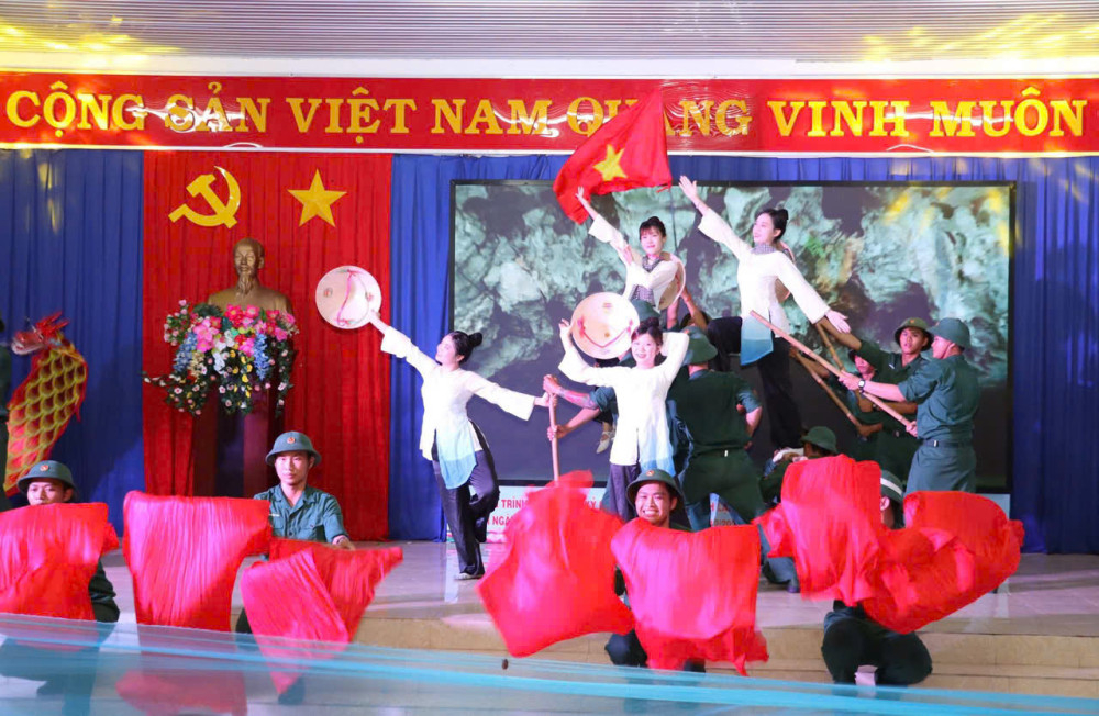 Tiểu đoàn 14 tổ chức tuyên truyền pháp luật bằng hình thức sân khấu hóa